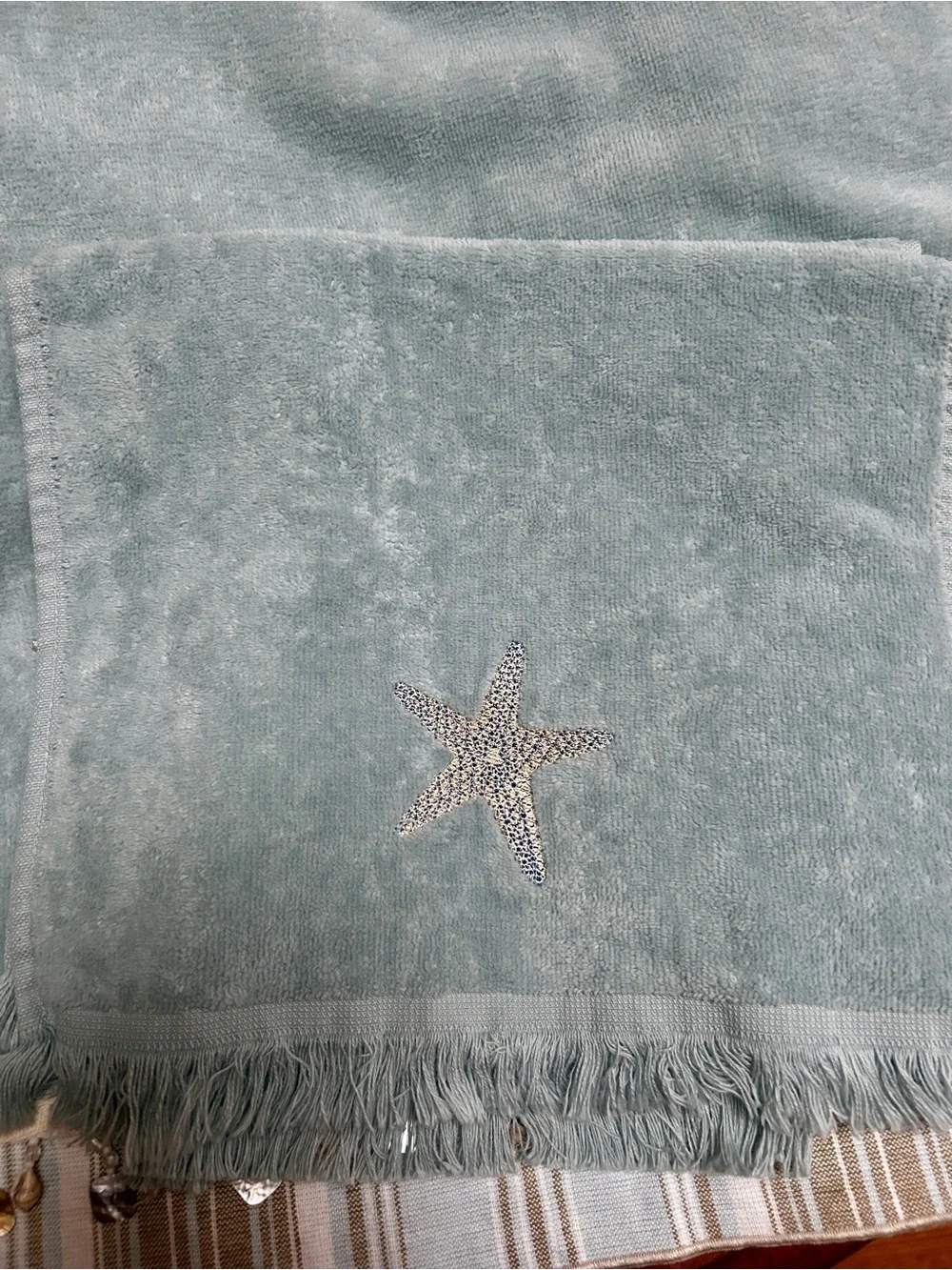 Coastal Shell Embroidered Bath Towel Set